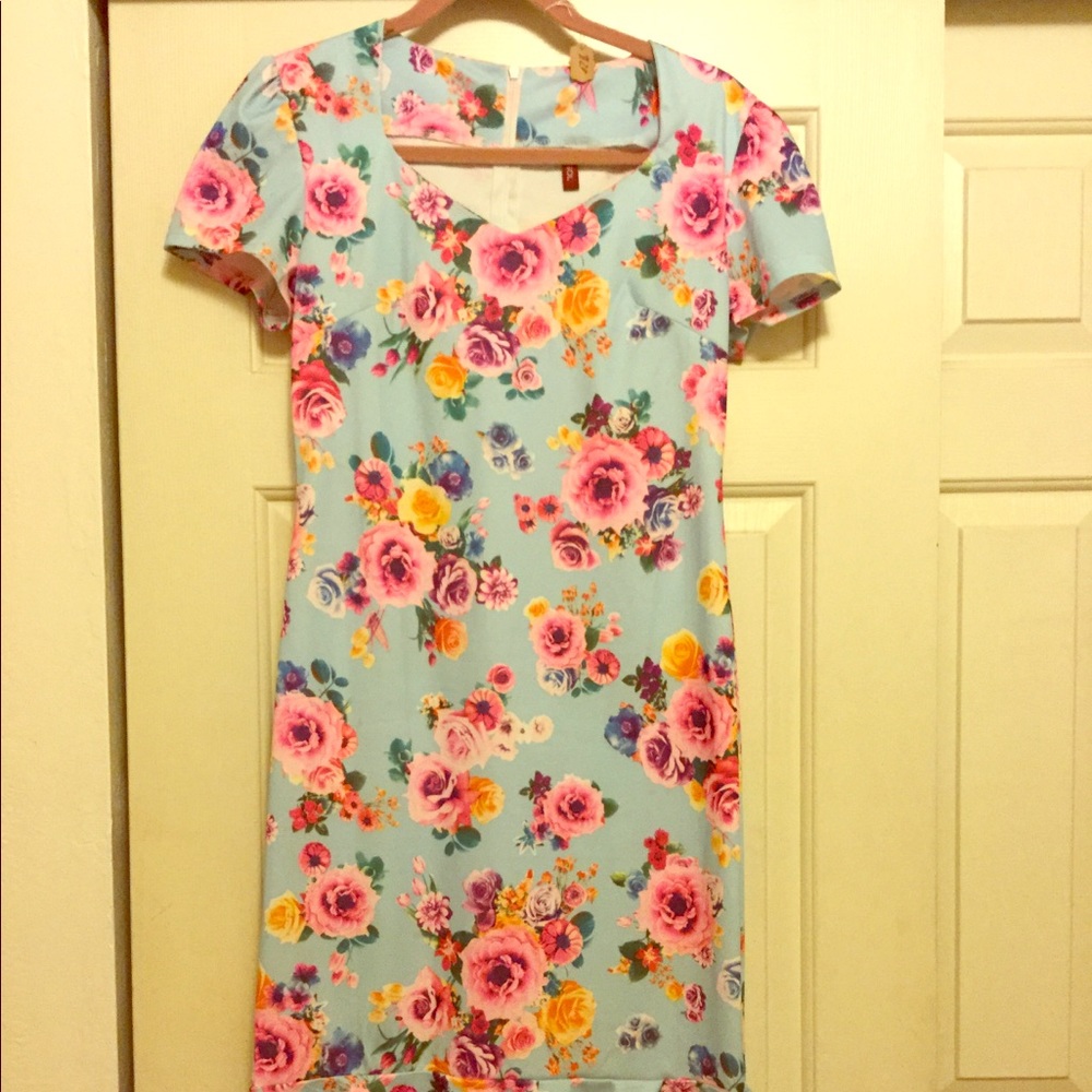 Floral wiggle dress large
